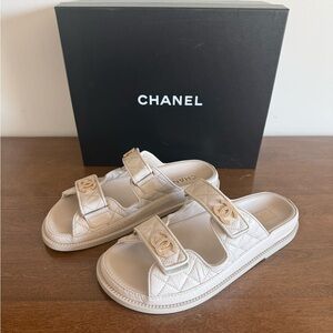 CHANEL Shiny Calfskin Crystal Quilted Velcro Dad CC Slide/Sandals 37.5 Lig Beige